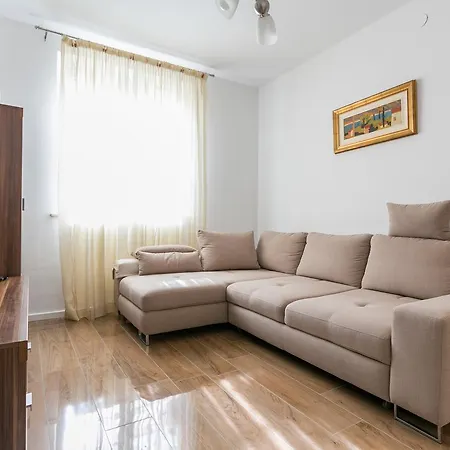 Apartment Tonko