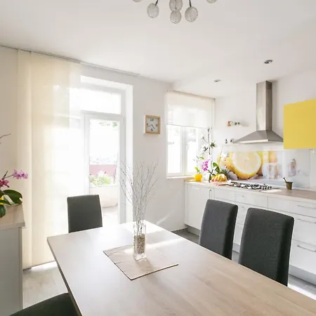 Tonko Apartment
